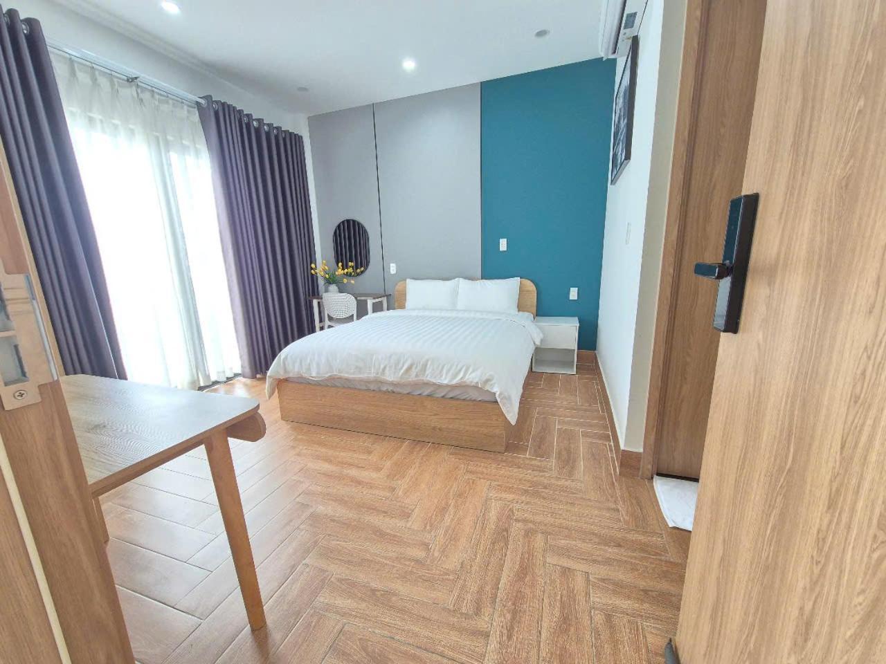 Apec Hotel