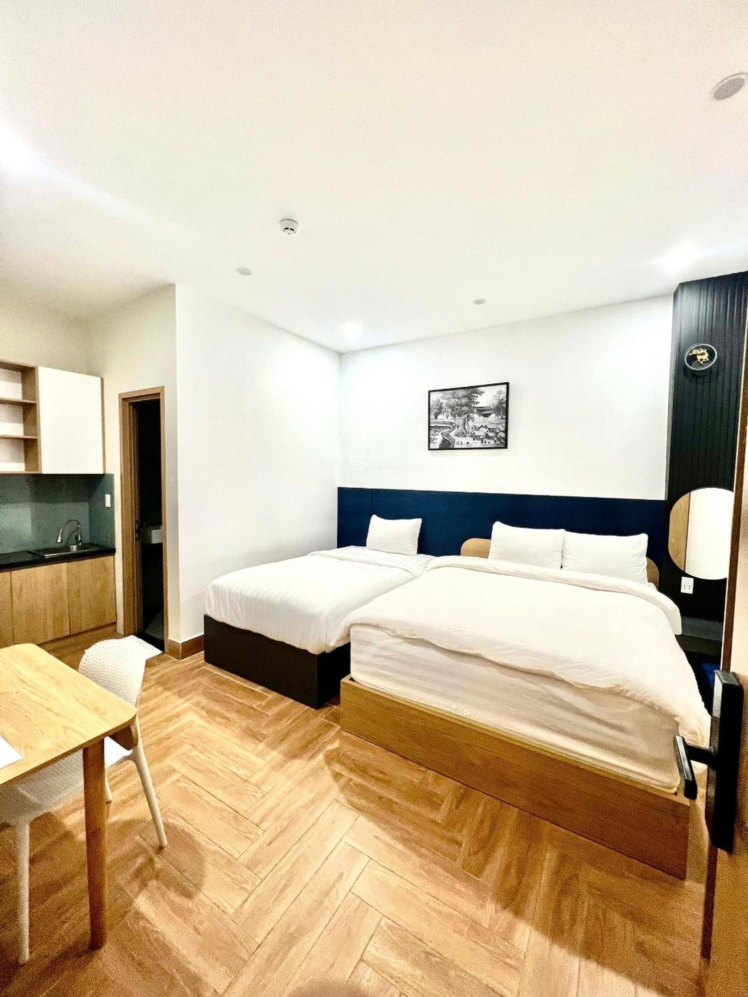 Apec Hotel 2*